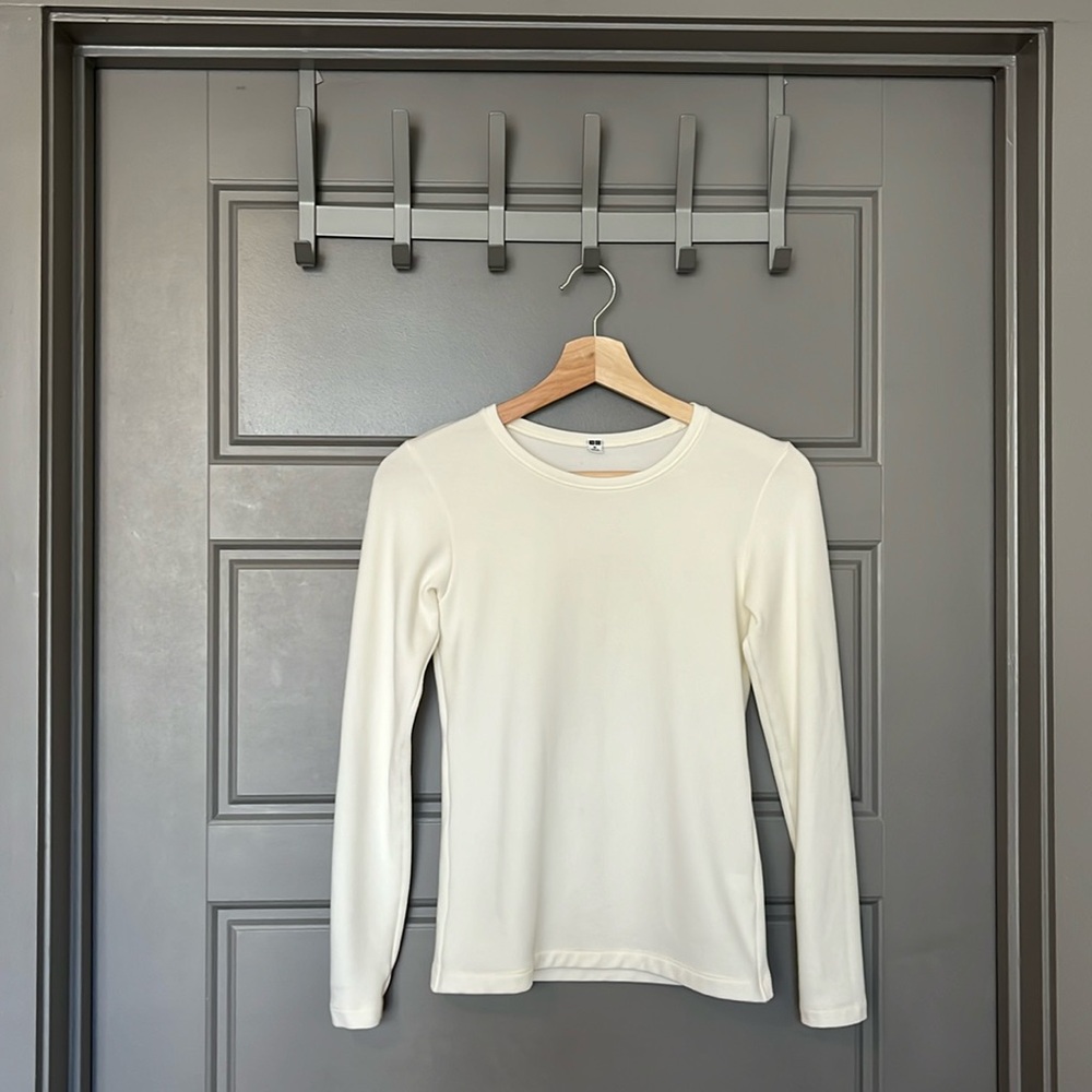 Uniqlo HEATTECH Ultra Warm Crew Neck Long-Sleeve T-Shirt